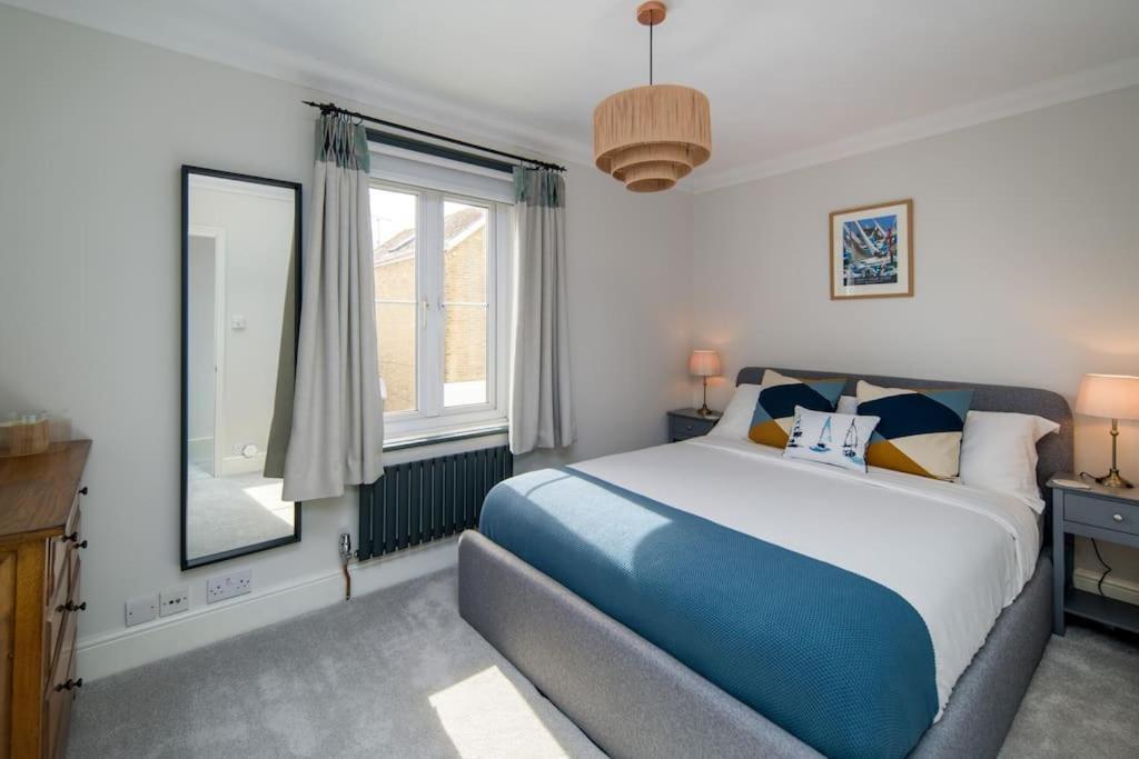 Captain'S Cottage - Central West Cowes - Spacious, Entire 1-Bed Home Buitenkant foto